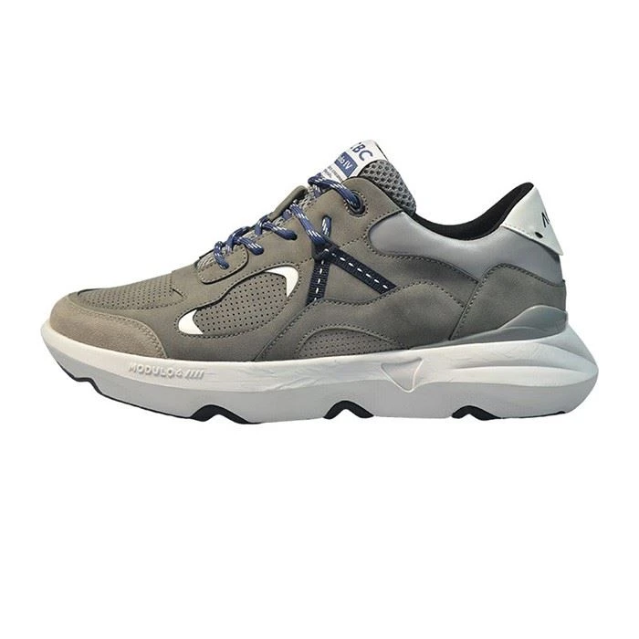 Sports Shoes Supplier