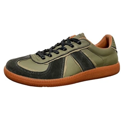 Pantofi clasici retro autentici din piele de oaie